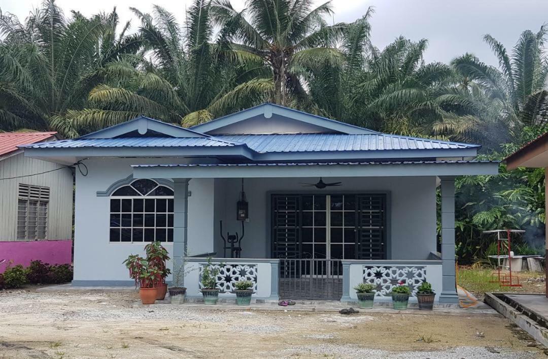 Atocha Homestay - Terong@Taiping Kampong Salak Exteriér fotografie
